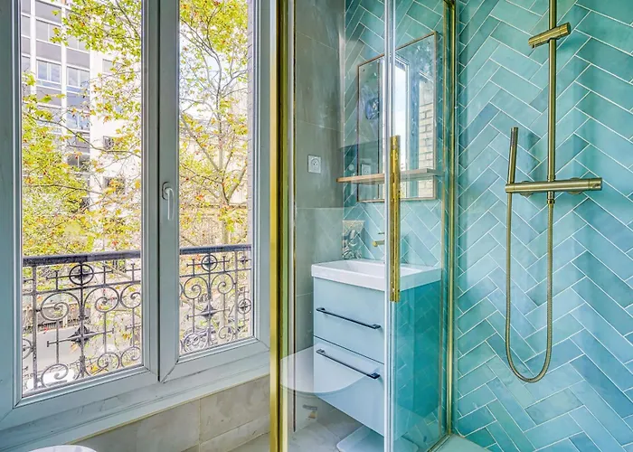 Beautiful 2 Air-conditioned Bedrooms פריז