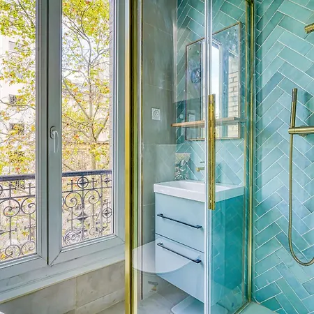 Beautiful 2 Air-conditioned Bedrooms Paris